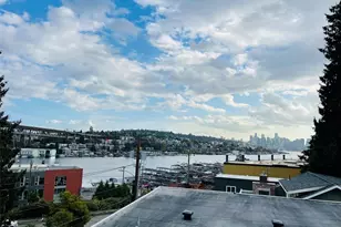 3927 1st Ave NE, Seattle, WA 98105 - Photo 9