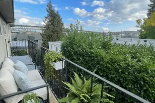 3927 1st Ave NE, Seattle, WA 98105 - Photo 29