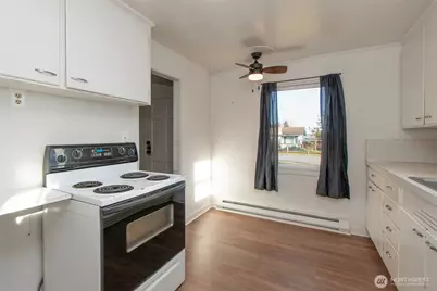 938 E 6th Street, Port Angeles, WA 98362 - Photo 7