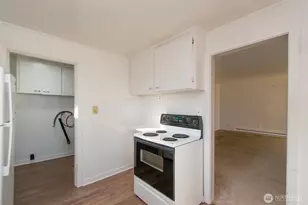 938 E 6th St, Port Angeles, WA 98362 - Photo 9