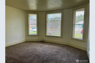 2428 Pacific Avenue, Hoquiam, WA 98550 - Photo 5