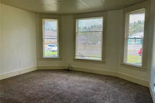 2428 Pacific Ave, Hoquiam, WA 98550 - Photo 5