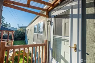 225 NE Ernst, Oak Harbor, WA 98277 - Photo 5