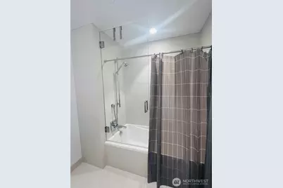 188 Bellevue Way NE #308, Bellevue, WA 98004 - Photo 15