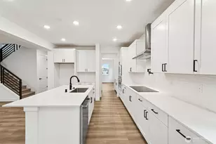 2210 Oak Ct, Milton, WA 98354 - Photo 5