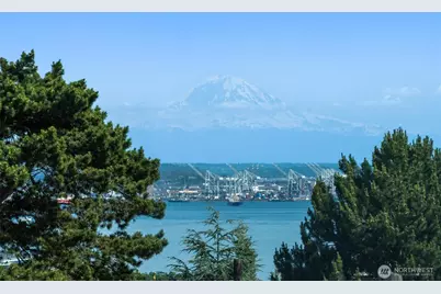 2571 26th Avenue W, Seattle, WA 98199 - Photo 5