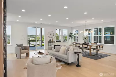 2571 26th Avenue W, Seattle, WA 98199 - Photo 9