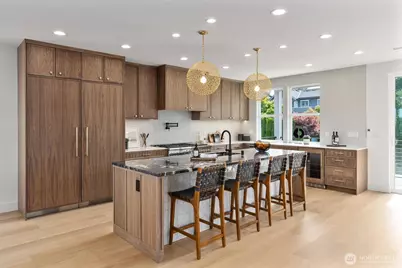 2571 26th Avenue W, Seattle, WA 98199 - Photo 21