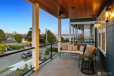 2571 26th Avenue W, Seattle, WA 98199 - Photo 19