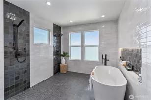 2571 26th Ave W, Seattle, WA 98199 - Photo 29