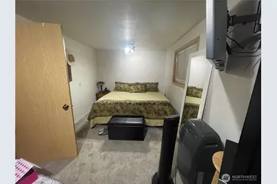 215 Dewberry E, Omak, WA 98841 - Photo 9