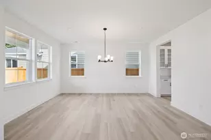 2209 Oak Ct, Milton, WA 98354 - Photo 5