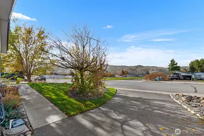 561 Morning View Avenue, East Wenatchee, WA 98802 - Photo 23