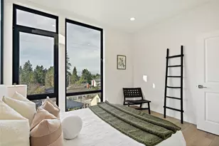 11229 Greenwood Ave N, Seattle, WA 98133 - Photo 19