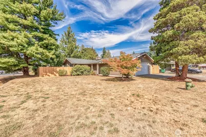 604 N 201st Street, Shoreline, WA 98133 - Photo 3