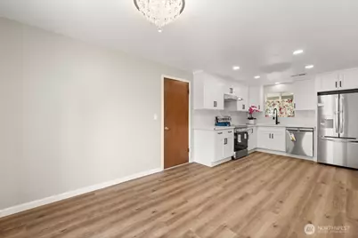 604 N 201st Street, Shoreline, WA 98133 - Photo 15