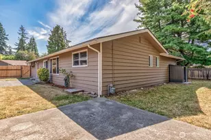 604 N 201st St, Shoreline, WA 98133 - Photo 39