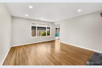 604 N 201st Street, Shoreline, WA 98133 - Photo 7