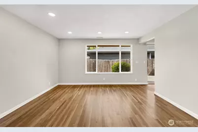 604 N 201st Street, Shoreline, WA 98133 - Photo 9