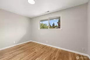 604 N 201st St, Shoreline, WA 98133 - Photo 29