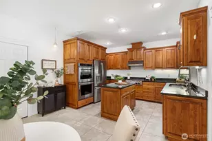 7650 NE 204th Pl, Kenmore, WA 98028 - Photo 13