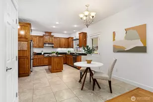 7650 NE 204th Pl, Kenmore, WA 98028 - Photo 11