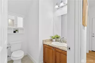 7655 NE 204th Pl, Kenmore, WA 98028 - Photo 15