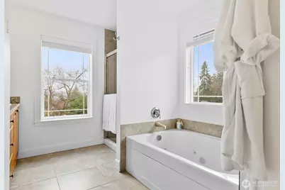 7650 NE 204th Place, Kenmore, WA 98028 - Photo 23