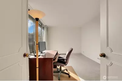 1620 43rd Avenue E #1B, Seattle, WA 98112 - Photo 23