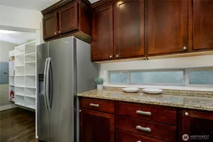 2817 14th Ave W, Seattle, WA 98119 - Photo 7