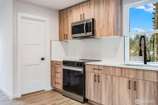 12531 25th Ave NE, Seattle, WA 98125 - Photo 13