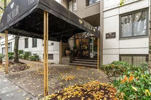 1105 Spring St, Seattle, WA 98104 - Photo 21