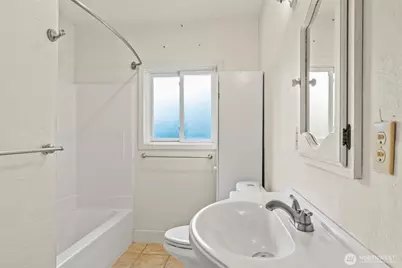 690 N 3rd Place, Kalama, WA 98625 - Photo 11