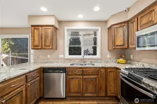 4121 52nd St NE, Tacoma, WA 98422 - Photo 5