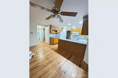 23346 NE 29th Pl, Sammamish, WA 98074 - Photo 13