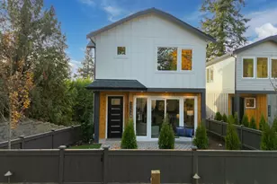 11217 NE 95th St, Kirkland, WA 98033 - Photo 1