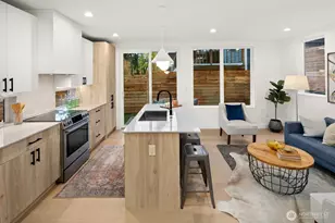 808 34th Ave, Seattle, WA 98122 - Photo 9