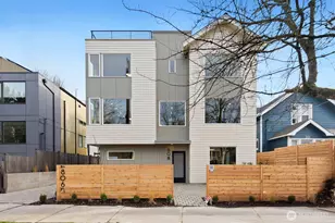 806 34th Ave, Seattle, WA 98122 - Photo 1