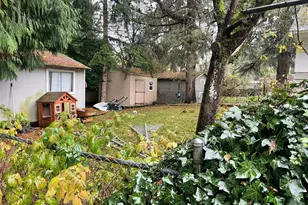 3701 SW 105th St, Seattle, WA 98146 - Photo 13