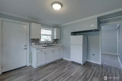 150 Hardie Avenue SW #1-6, Renton, WA 98057 - Photo 11