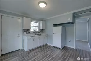 150 Hardie Ave SW, Renton, WA 98057 - Photo 11