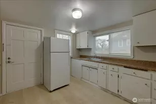 150 Hardie Ave SW, Renton, WA 98057 - Photo 13