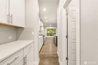 12055 SE May Creek Park Drive, Newcastle, WA 98056 - Photo 11