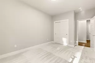 12055 SE May Creek Park Dr, Newcastle, WA 98056 - Photo 23