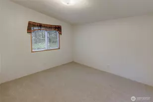 36819 Eatonville Cutoff Rd E, Eatonville, WA 98328 - Photo 23