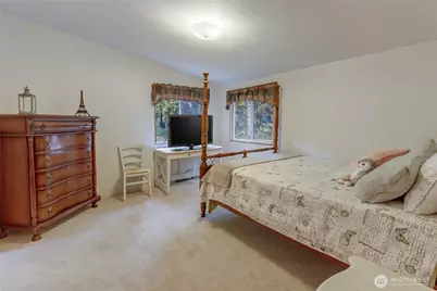 36819 Eatonville Cutoff Road E, Eatonville, WA 98328 - Photo 17