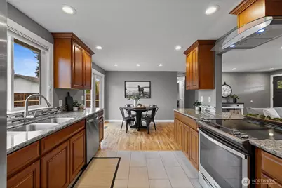 12010 Waller Road E, Tacoma, WA 98446 - Photo 13