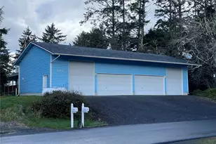 653 Sunset Ave NE, Ocean Shores, WA 98569 - Photo 3