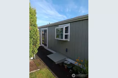 707 37th Street SE #17, Auburn, WA 98002 - Photo 11