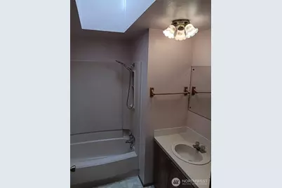 707 37th Street SE #17, Auburn, WA 98002 - Photo 17